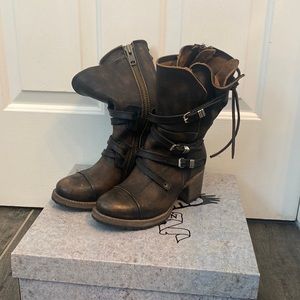 Freebird boots Cora size 6